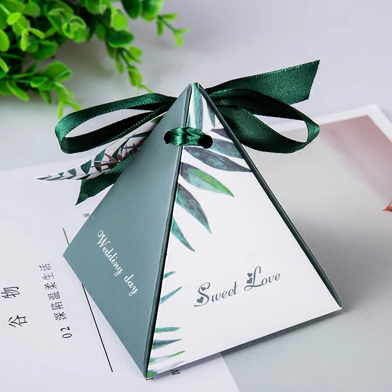 New creative green paper gift  - đánh giá và giá Event Party Box
