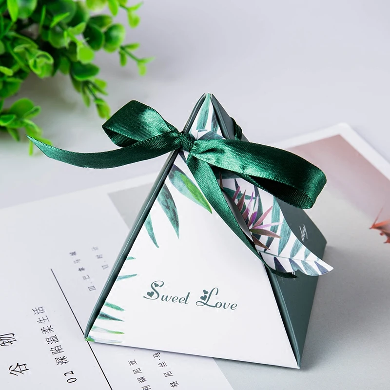 New creative green paper gift  - đánh giá và giá Event Party Box